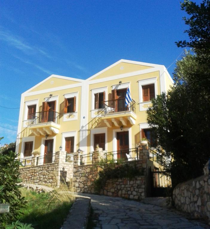 Maria'S Apartments Meyísti Екстериор снимка